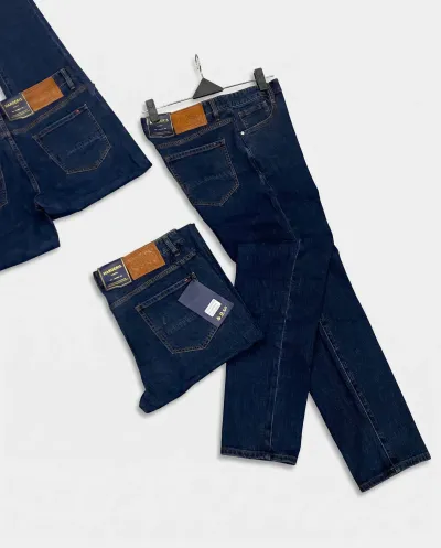 HIGH QUALITY PLAIN STRAIGHT CUT JEANS