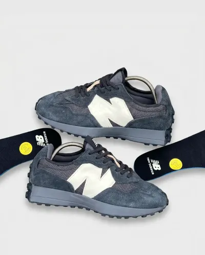 New Balance 327 Suede